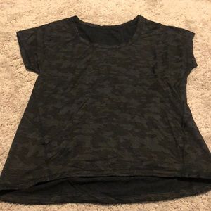 Lululemon workout t shirt